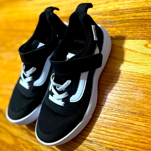 Black and white vans ultrarange Velcro - Picture 1 of 4